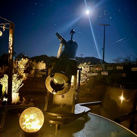 Float Pool, Hot Tub, Sauna, Views, Telescope-Skywatchers Haven Joshua Tree Bagian luar foto